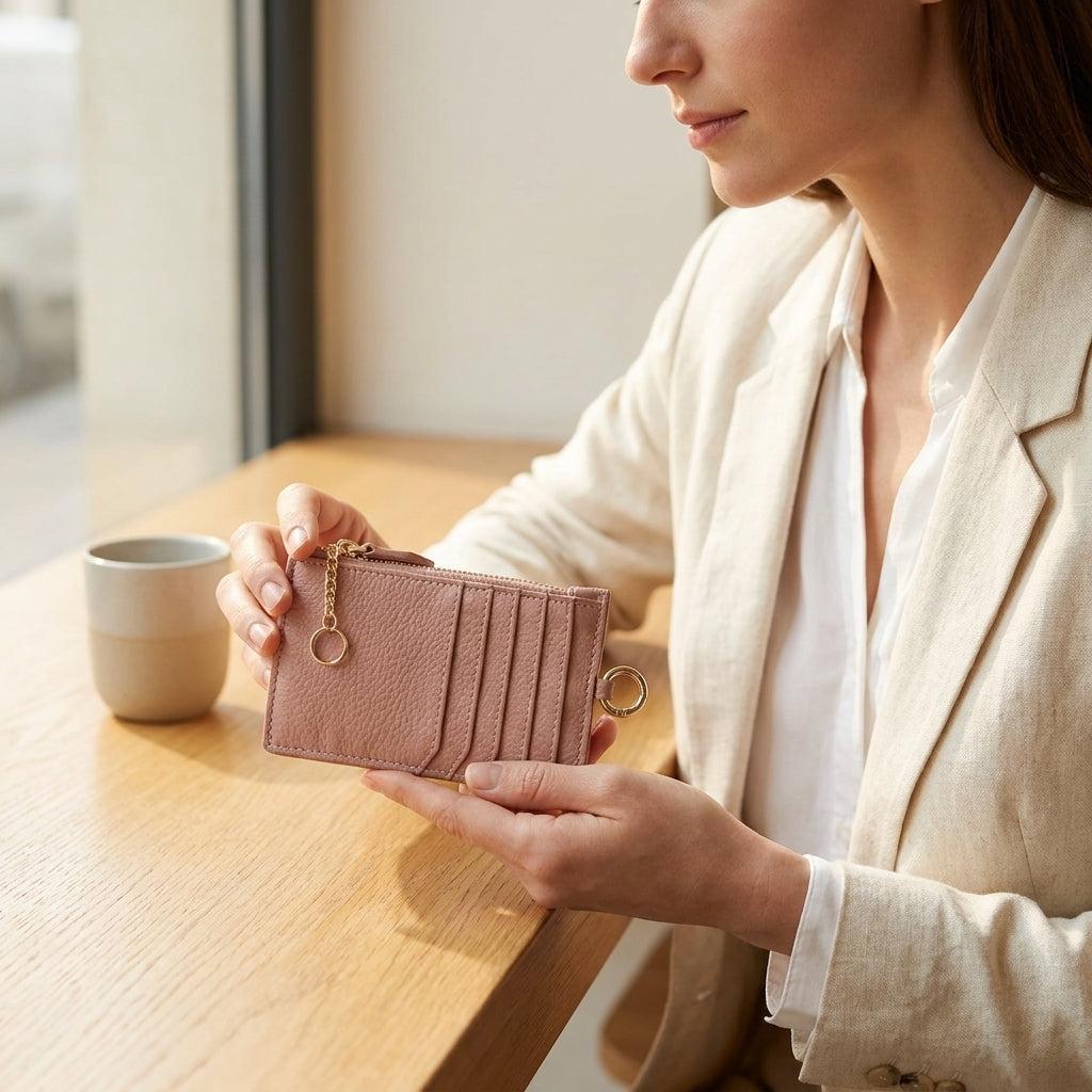 Porte-cartes en cuir zippé avec porte-clés