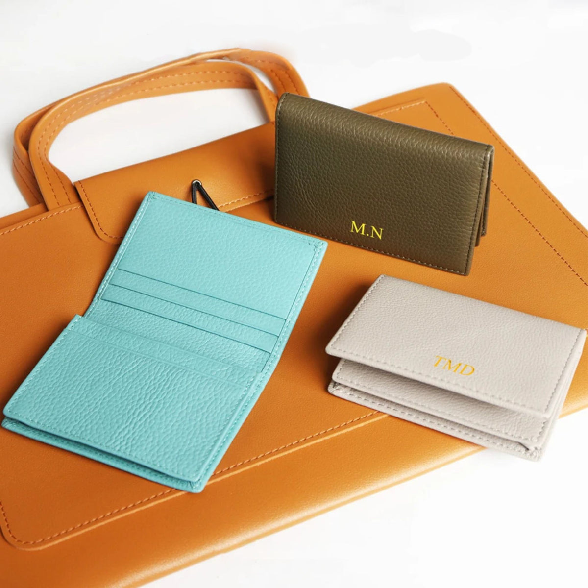 Porte-cartes en cuir luxe pour femme pliable personnalisé initiales